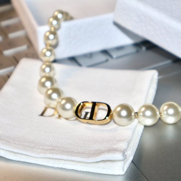 Dior Gold Chain Bracelet - Picture 6 of 6